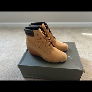 Women’s Amston wheat Timberland boots